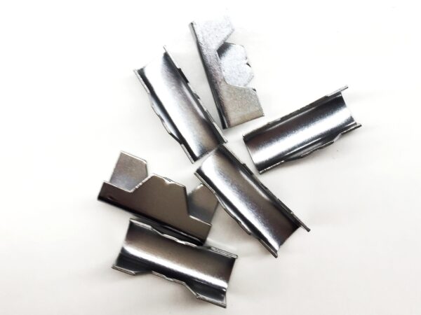 3 Prong Clips