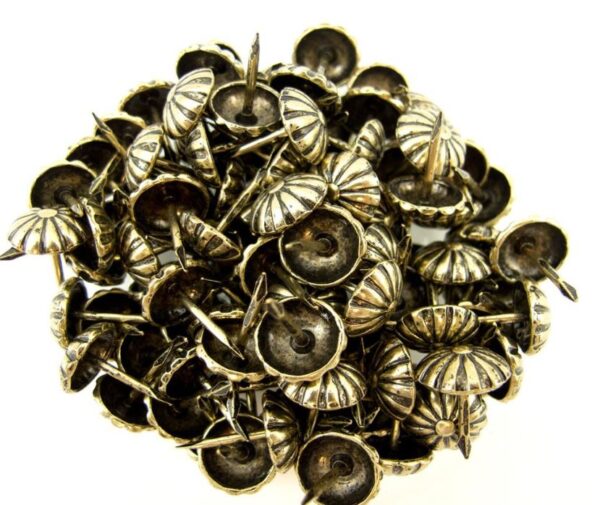 Daisy Ornamental Decorative Nails