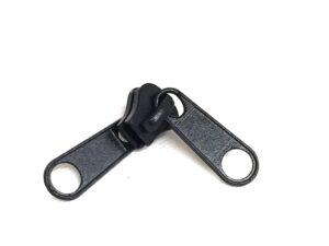 #5 Coil Zipper Double Pull Non-Locking Black
